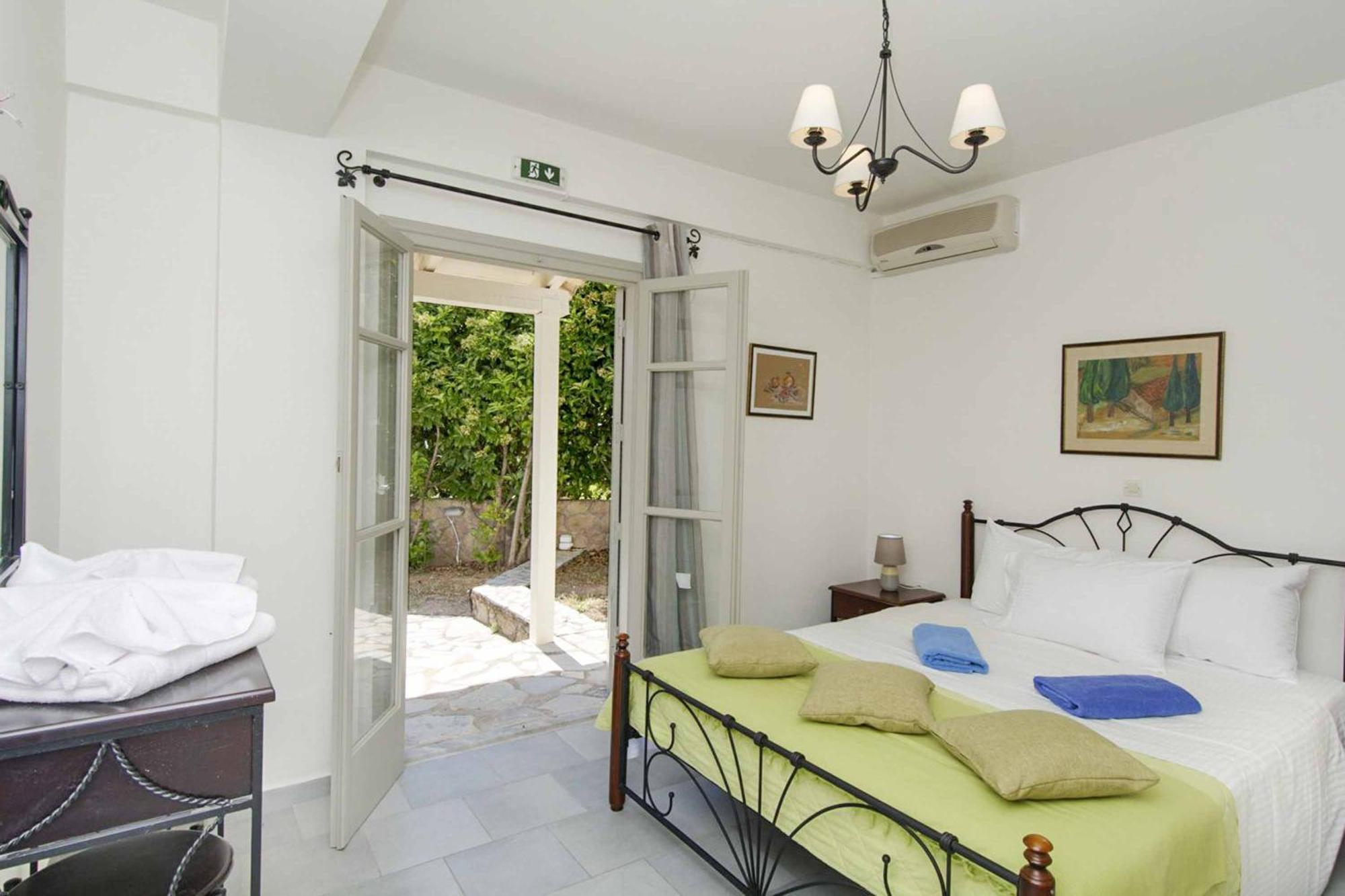 Villa Levanda Elia Пиргос Экстерьер фото
