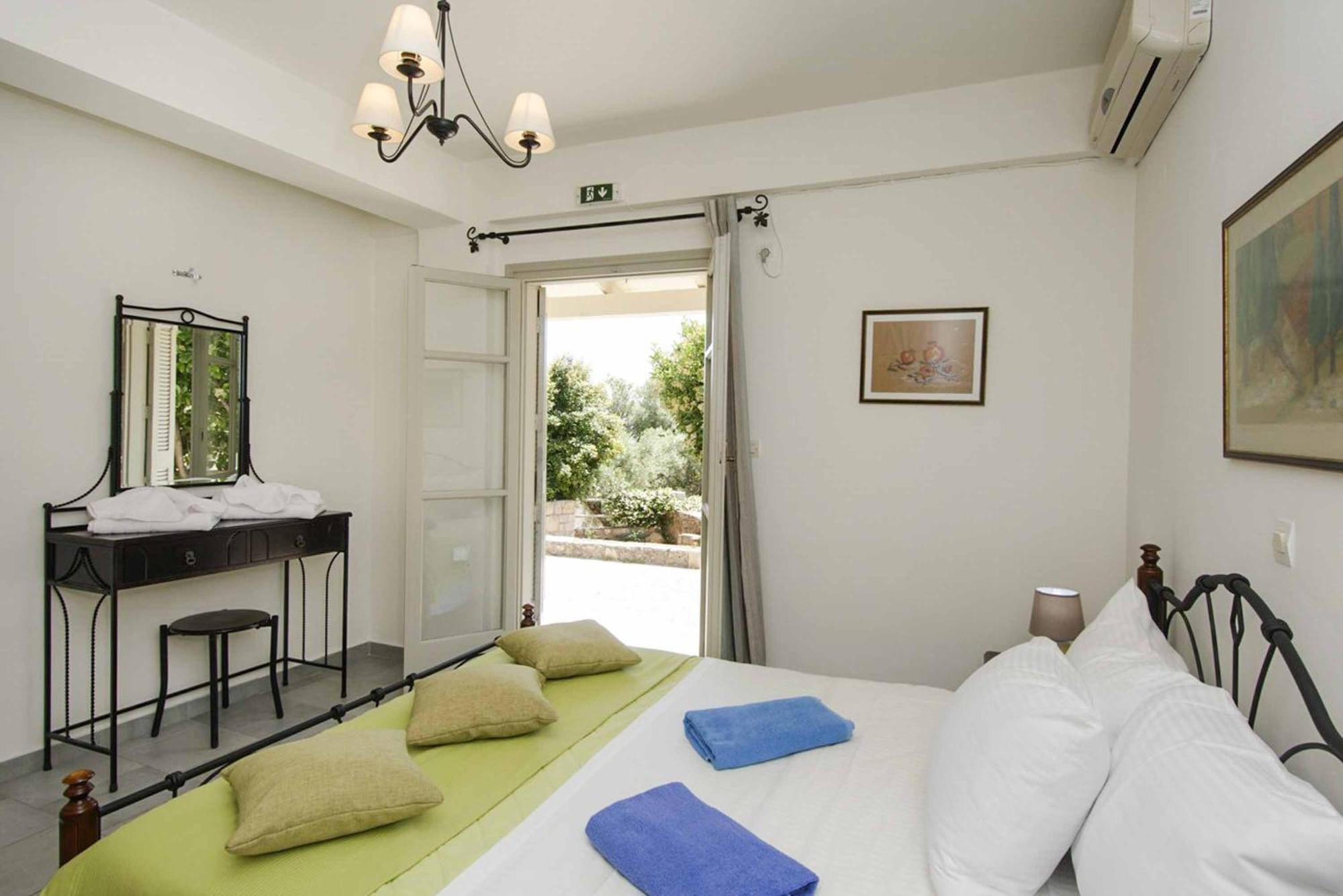 Villa Levanda Elia Пиргос Экстерьер фото